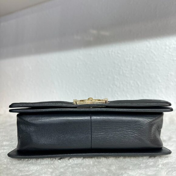 Chanel Black Leather Lambskin Medium Boy Bag Shoulder Bag Crossbody - Picture 5 of 9